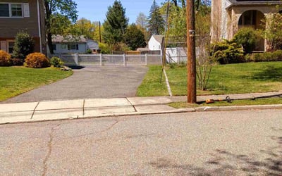 Photo of Robert D.'s yard after getting lawn care in Paramus, NJ