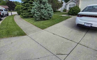 Photo of Heather C.'s yard after getting lawn care in Mchenry, IL