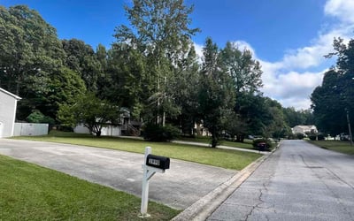 Photo of Robin F.'s yard after getting lawn care in Douglasville, GA