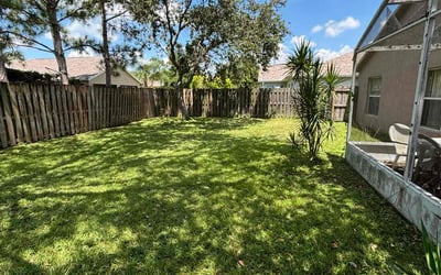Photo of Veronica P.'s yard after getting lawn care in Cocoa Beach, FL