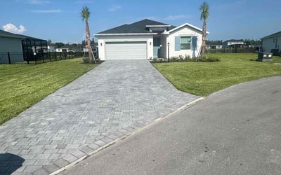 Photo of Karen W.'s yard after getting lawn care in North Fort Myers, FL