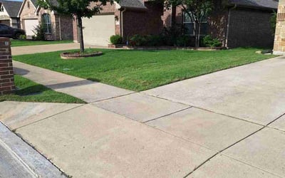 Photo of Jimmie O.'s yard after getting lawn care in Whitestone, NY
