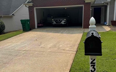 Photo of Sam P.'s yard after getting lawn care in Mobile, AL