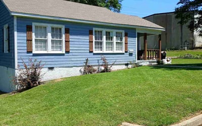 Photo of Marquita R.'s yard after getting lawn care in Biloxi, MS