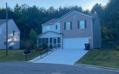 Photo of Brian R.'s yard after getting lawn care in Birmingham, AL