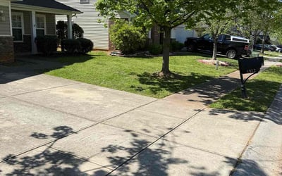 Photo of Justine U.'s yard after getting lawn care in Charlotte, NC