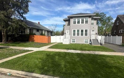 Photo of Latoya J.'s yard after getting lawn care in Maywood, IL