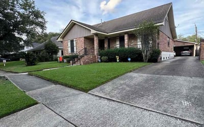 Photo of Robert R.'s yard after getting lawn care in Jupiter, FL