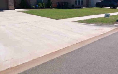 Photo of Udodirim A..'s yard after getting lawn care in Lewisville, TX