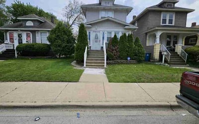 Photo of Cindy L.'s yard after getting lawn care in Calumet City, IL