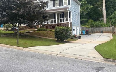 Photo of Taylor B.'s yard after getting lawn care in Aberdeen, MD