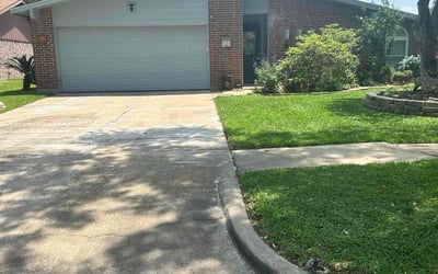 Photo of Agustin H.'s yard after getting lawn care in Houston, TX