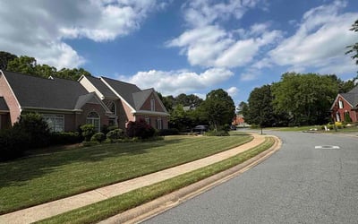 Photo of Ann W.'s yard after getting lawn care in Marietta, GA