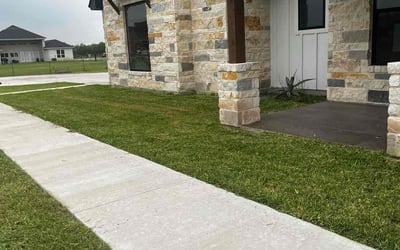 Photo of Jonathan T.'s yard after getting lawn care in Carol Stream, IL