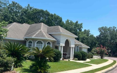 Photo of Jonathan P.'s yard after getting lawn care in Fort Walton Beach, FL
