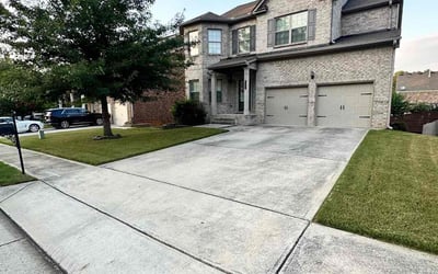 Photo of David S.'s yard after getting lawn care in Grayson, GA