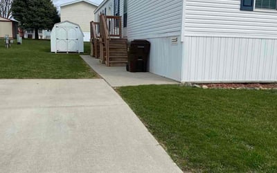 Photo of Irving J.'s yard after getting lawn care in Los Angeles, CA