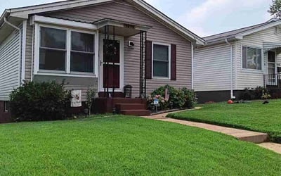 Photo of Amanda S.'s yard after getting lawn care in St. Louis, MO