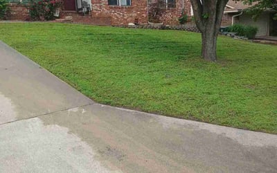 Photo of Kala R.'s yard after getting lawn care in Fort Smith, AR