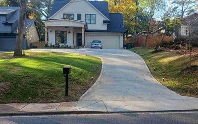 Photo of Hannah M.'s yard after getting lawn care in Anniston, AL
