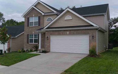 Photo of Diedra H.'s yard after getting lawn care in St. Louis, MO