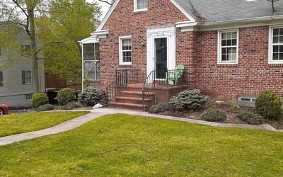 Photo of Laurie G.'s yard after getting tree care in Holmes, NY