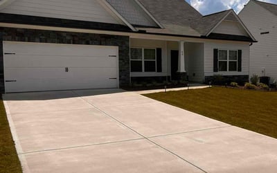 Photo of Kim H.'s yard after getting lawn care in Olmsted Falls, OH