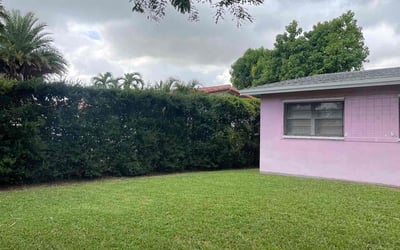 Photo of Lynn S.'s yard after getting lawn care in Miami, FL