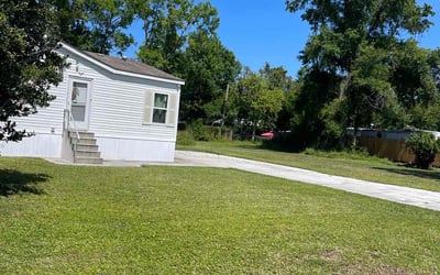 Photo of Angela M.'s yard after getting lawn care in Burlington, VT