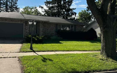 Photo of Meghan H.'s yard after getting lawn care in Saint Charles, IL