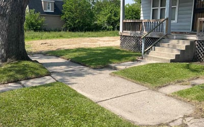 Photo of Anita L.'s yard after getting lawn care in Yukon, OK