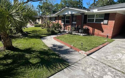 Photo of Eric D.'s yard after getting lawn care in Jacksonville, FL