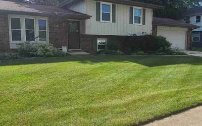 Photo of Ryan R.'s yard after getting lawn care in Shorewood, IL