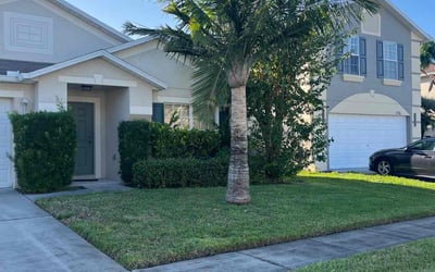 Photo of Dietrich C.'s yard after getting lawn care in Orlando, FL