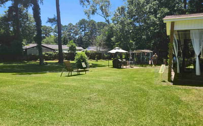 Photo of Becky E.'s yard after getting lawn care in Schererville, IN