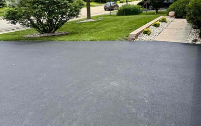 Photo of Reginald O.'s yard after getting lawn care in Beaumont, TX