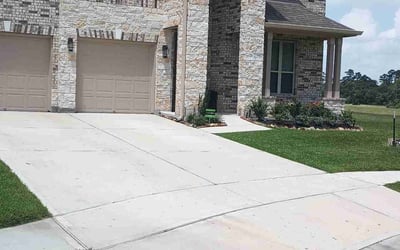 Photo of Vadaesha S.'s yard after getting lawn care in Fulton, NY