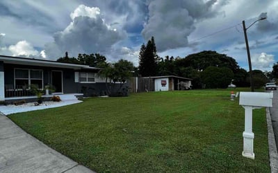 Photo of Kathleen S.'s yard after getting lawn care in Whitestone, NY