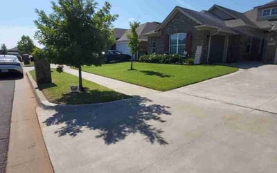 Photo of Danh D.'s yard after getting lawn care in Yukon, OK