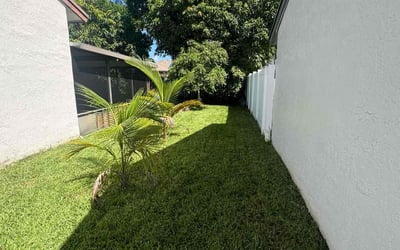 Photo of Ariel A.'s yard after getting lawn care in Davie, FL