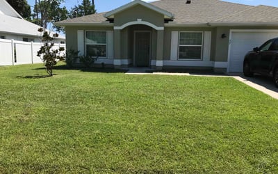 Photo of Tangela B.'s yard after getting lawn care in Bakersfield, CA