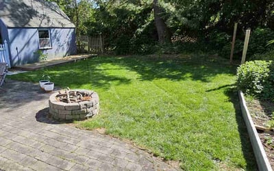 Photo of Amy G.'s yard after getting lawn care in Corona, NY