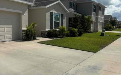 Photo of Awilda S.'s yard after getting lawn care in Ocala, FL