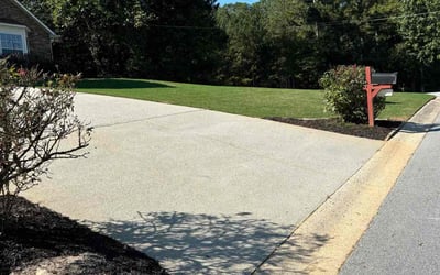 Photo of catrina r.'s yard after getting lawn care in Dallas, GA