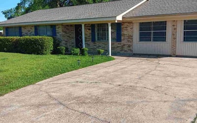 Photo of Jesse E.'s yard after getting lawn care in Orange, TX