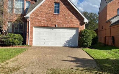 Photo of Brett & Angie H.'s yard after getting lawn care in Irving, TX