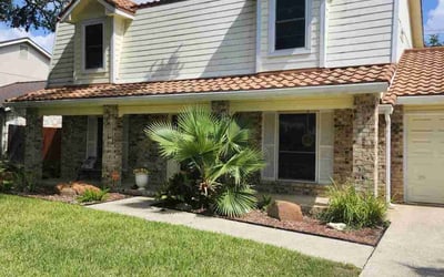 Photo of Nick F.'s yard after getting lawn care in Floresville, TX