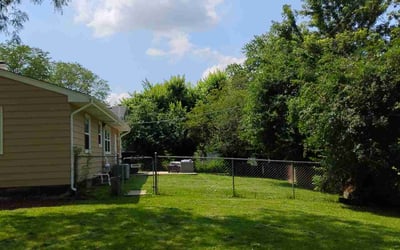 Photo of Charles E.'s yard after getting lawn care in Des Plaines, IL