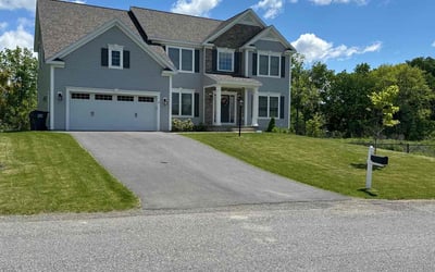 Photo of Dan B.'s yard after getting lawn care in Brunswick, NY