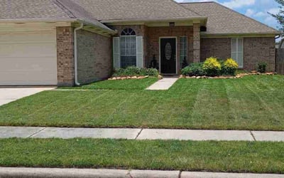 Photo of Charles A.'s yard after getting lawn care in Vidor, TX